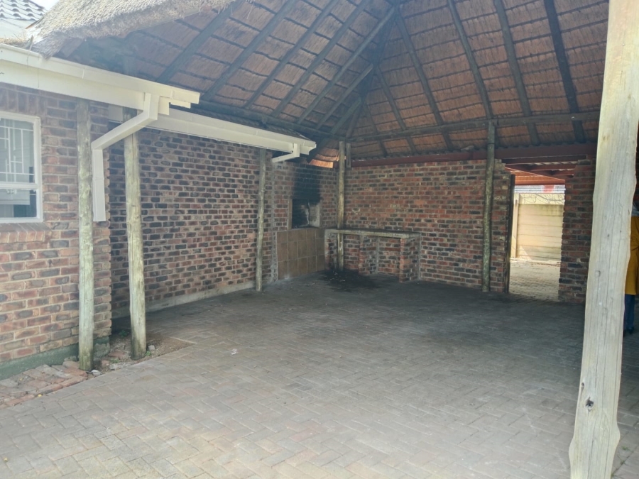 To Let 3 Bedroom Property for Rent in Riebeeckstad Free State